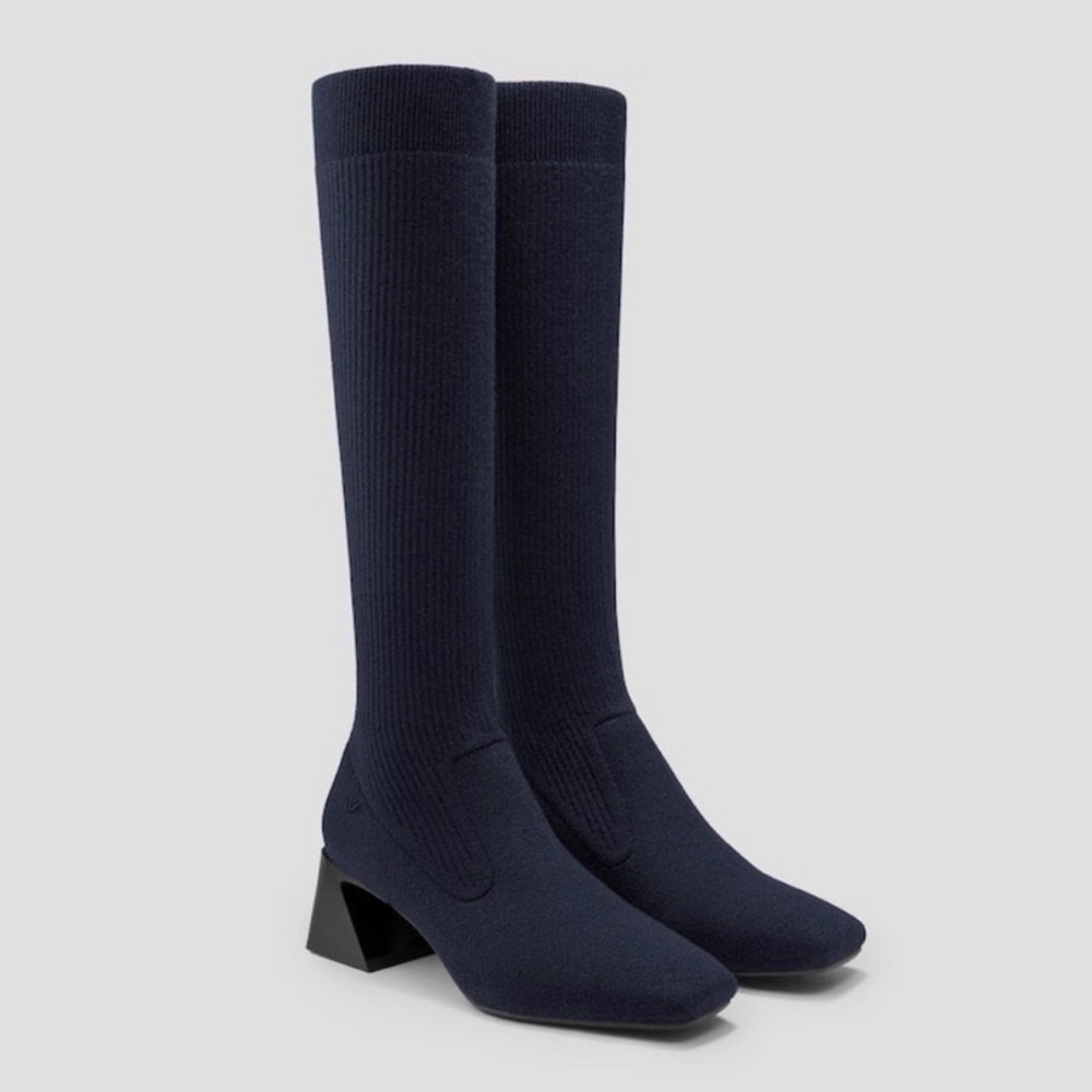 VIVAIA Navy Regina Pro Heeled, Tall, Square Toe water repellent boots  Size 6.5